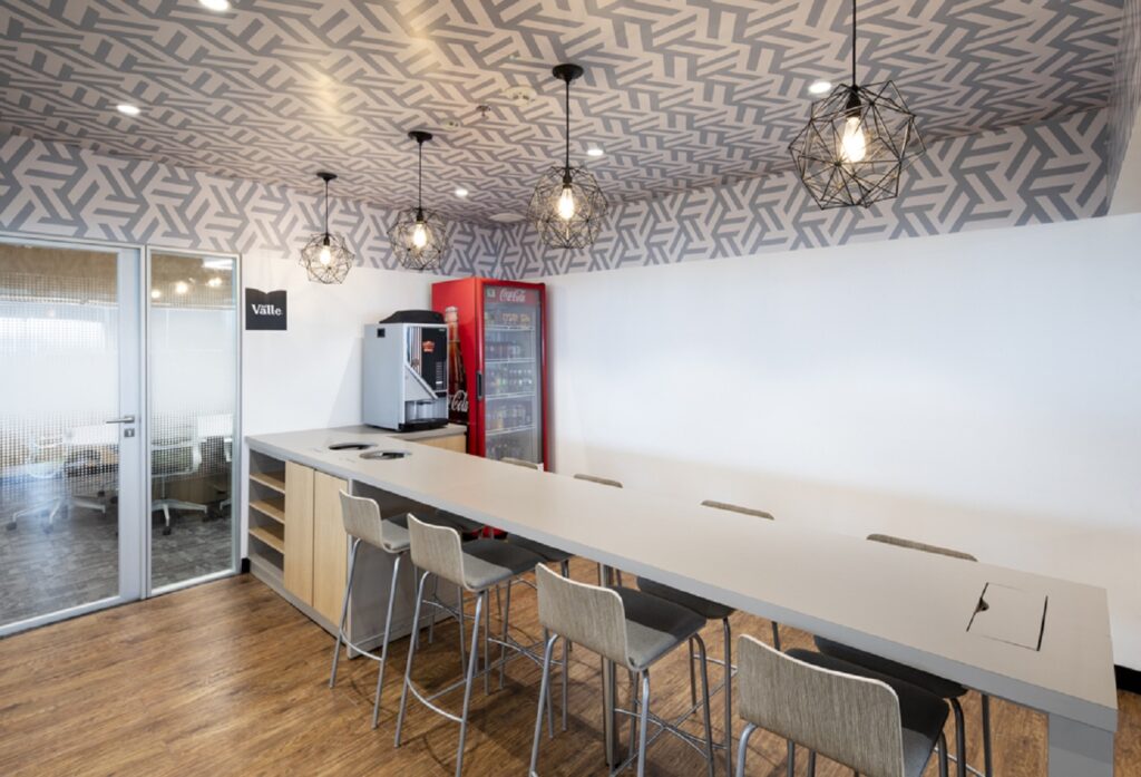 Iluminación Oficinas Coca Cola 03