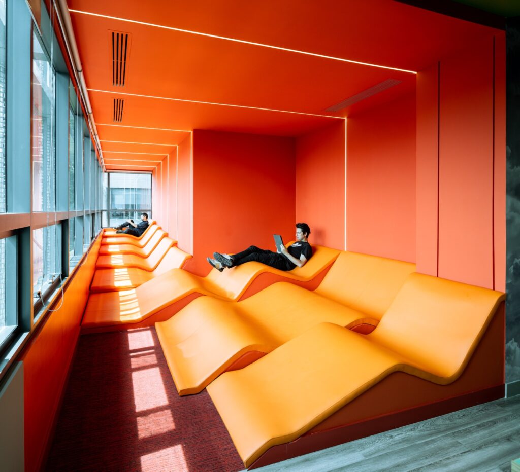 Iluminación Oficinas Globant Medellín 04